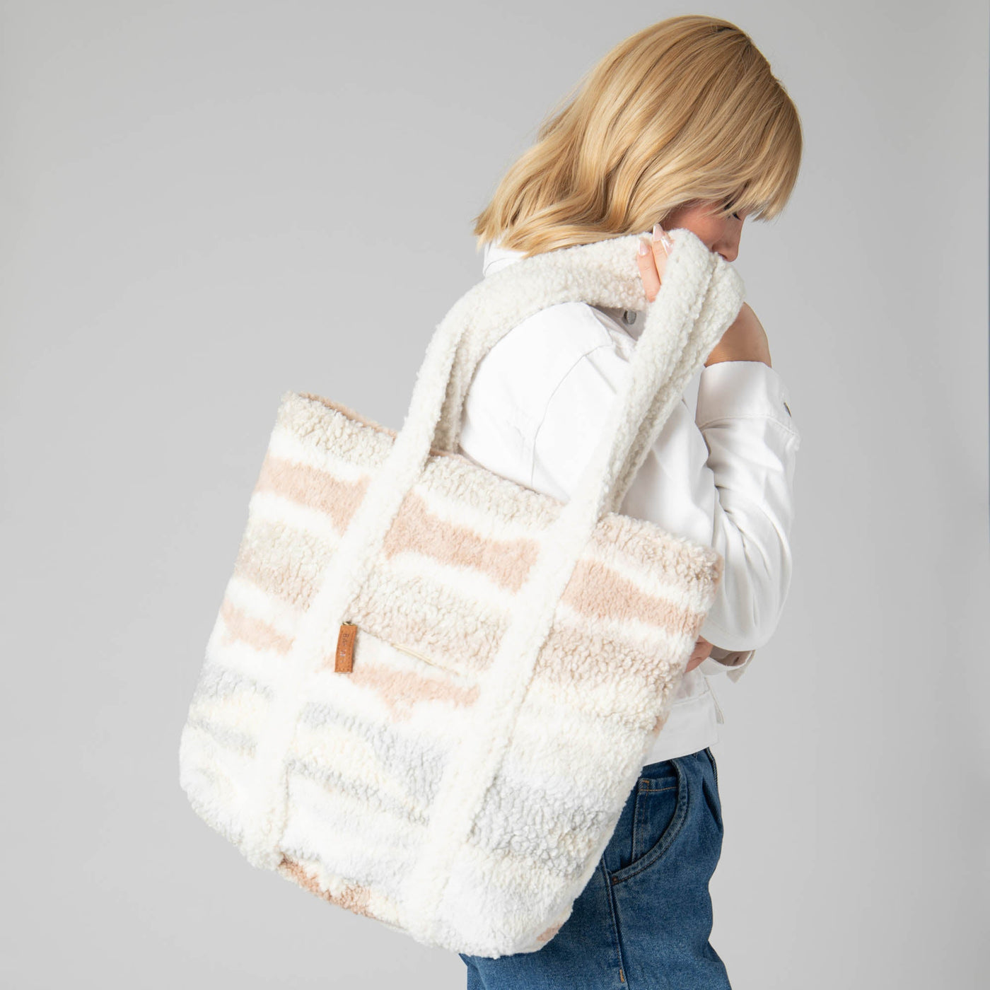 TOTE - Cuddle Up Faux Shearling Tote