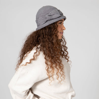 CLOCHE - Women's Soft Knit Cloche With Bow