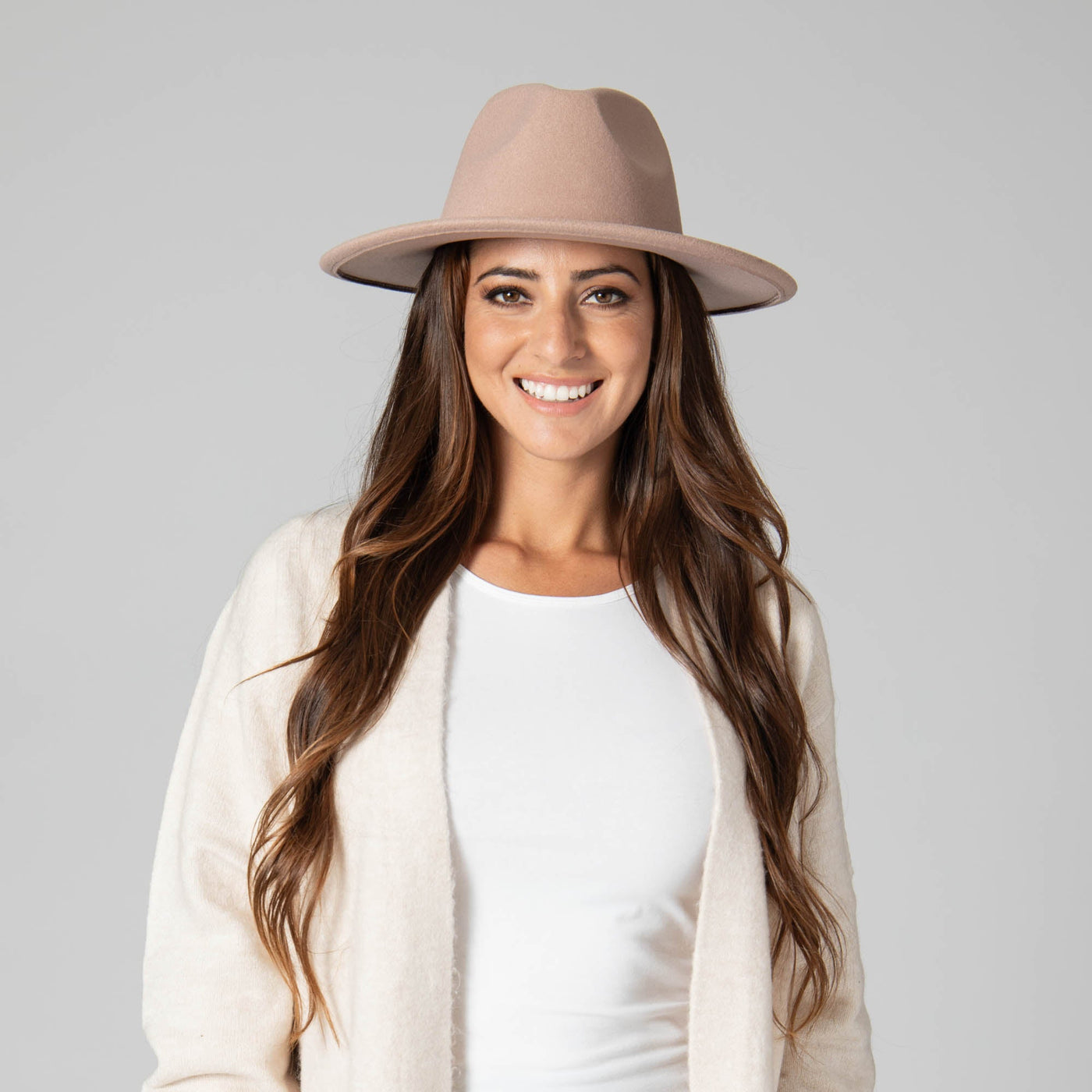 FEDORA - Women's Faux Felt Fedora W/ Gold Chain Trim