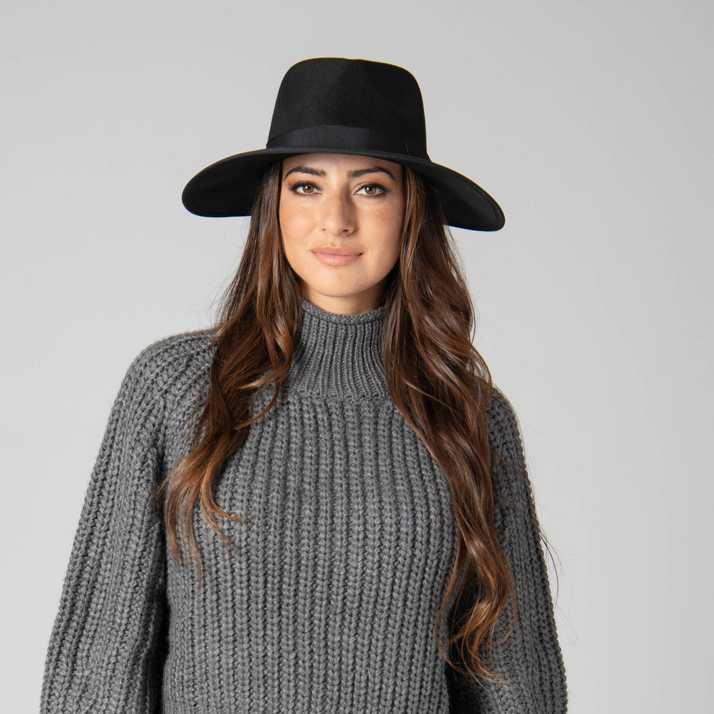 FEDORA - Classic Brim Fedora With Flat Grosgrain Bow And Band