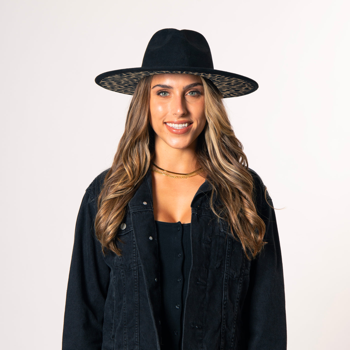 Women's Fedora with Leopard Printed Underbrim