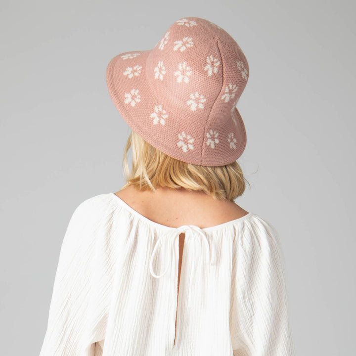 ★2025SS新作★WKNDRS★FLORAL KNIT BUCKET HAT CROCHET KNIT FLOWER HAT - Ecru / Red | ZARA United States