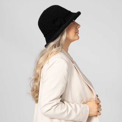 CLOCHE - Women's Knit Cloche W/Self Rosette Trim