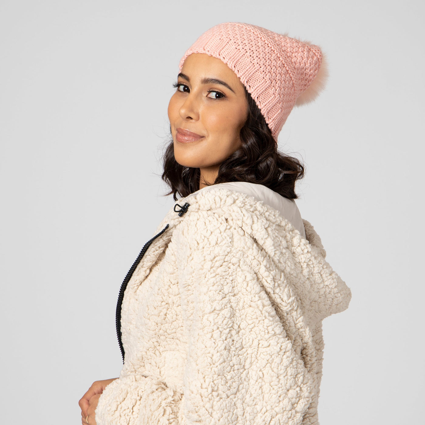 BEANIE - Women's Knit Beanie W/Faux Fur Pom