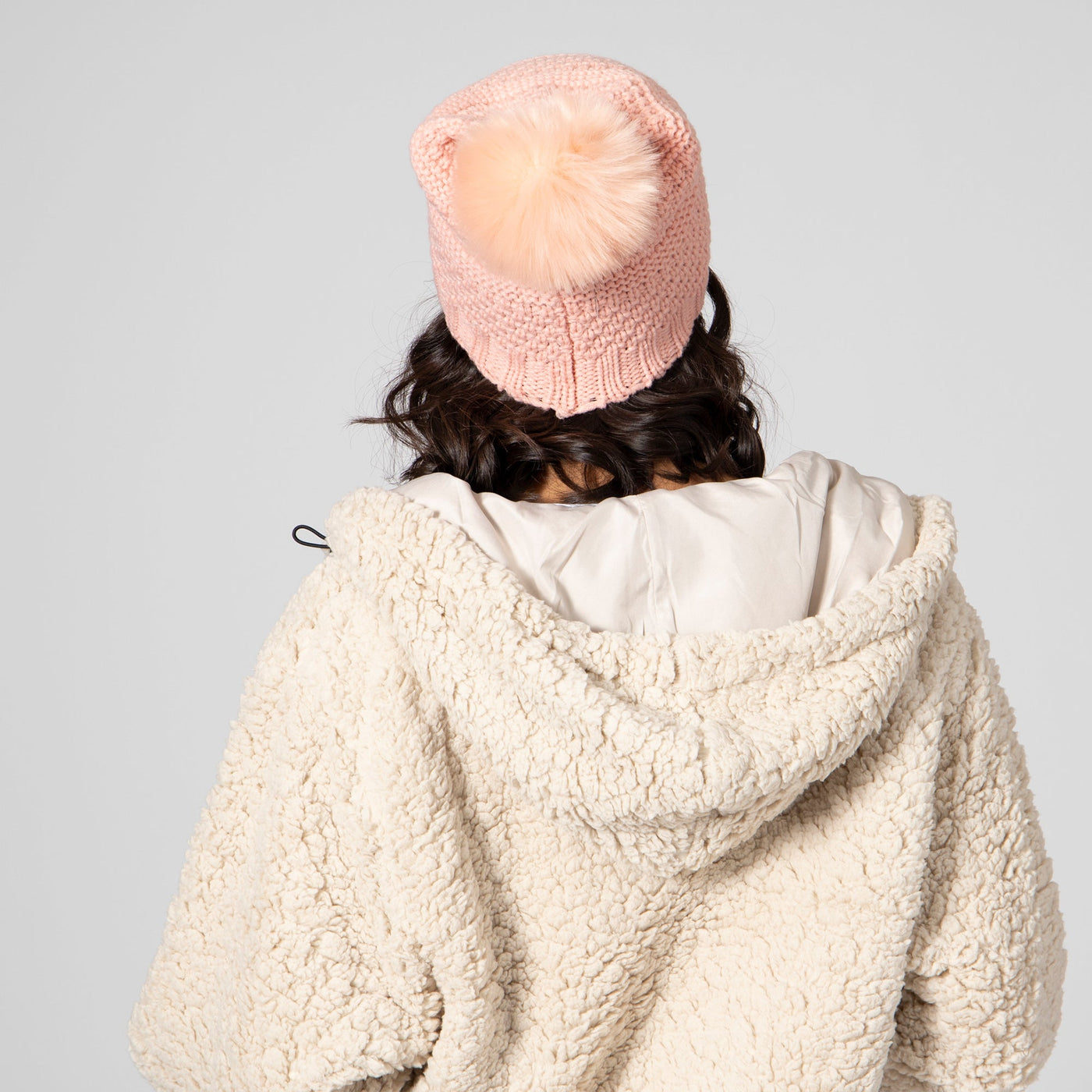 BEANIE - Women's Knit Beanie W/Faux Fur Pom