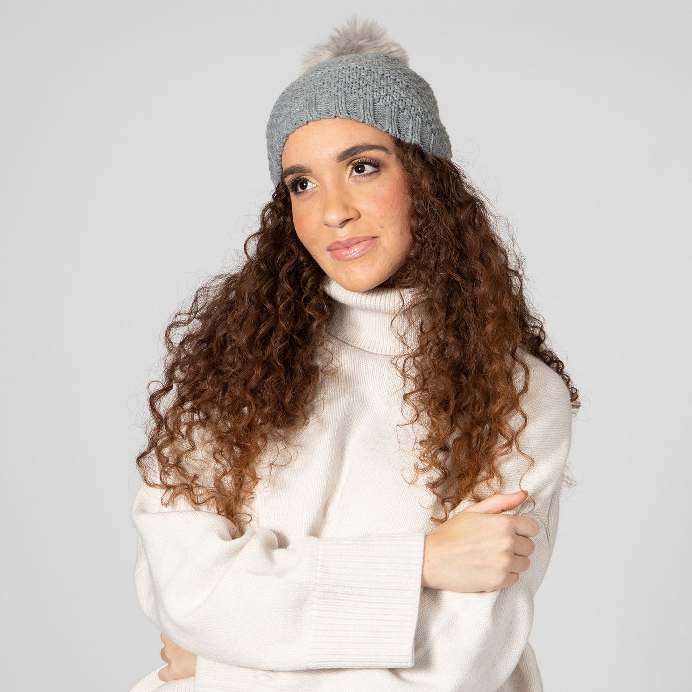 BEANIE - Women's Knit Beanie W/Faux Fur Pom