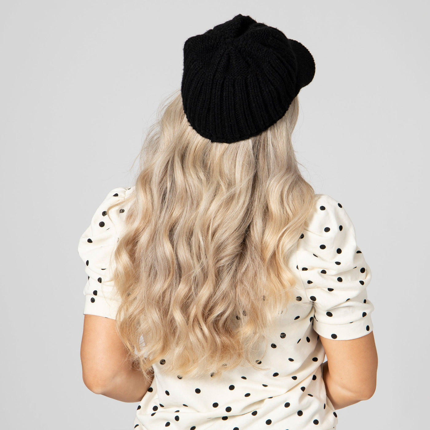 CAP - Women's Ribbed Knit Cap