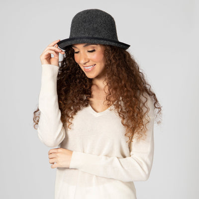 BUCKET - Women's Machine Knit 6-Way Cloche