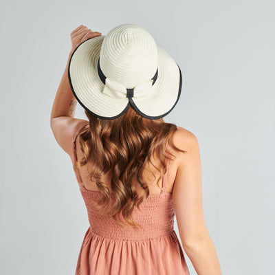 Women's Contrasting Edged Sun Brim Hat With Back Bow