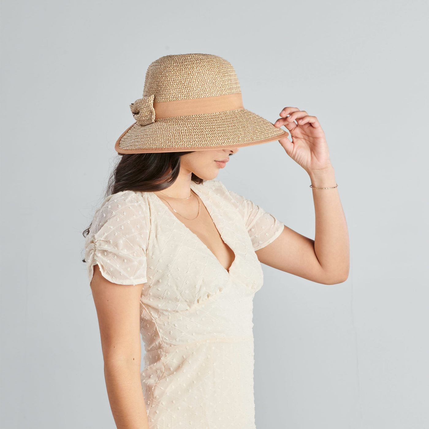 Women's Contrasting Edged Sun Brim Hat With Back Bow