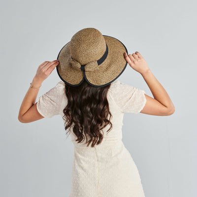 Women's Contrasting Edged Sun Brim Hat With Back Bow