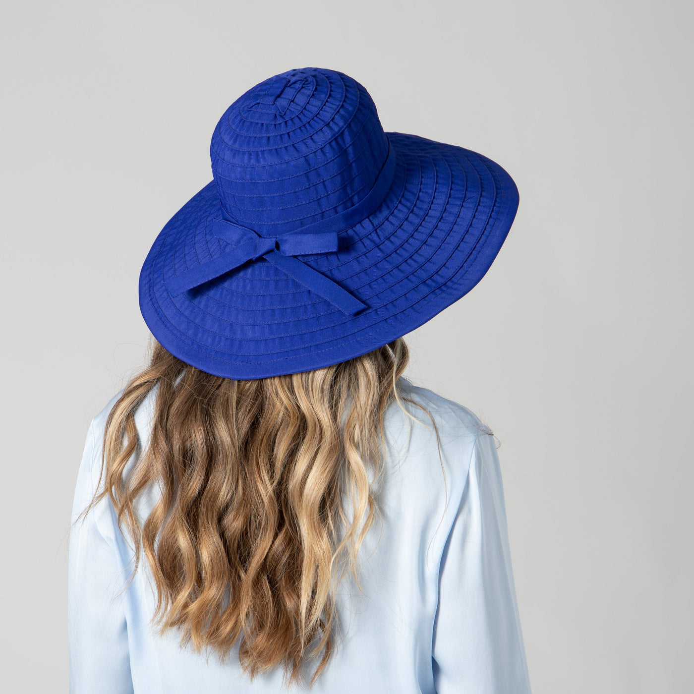 RIBBON - Women's Large Brim Ribbon Hat With A Bow