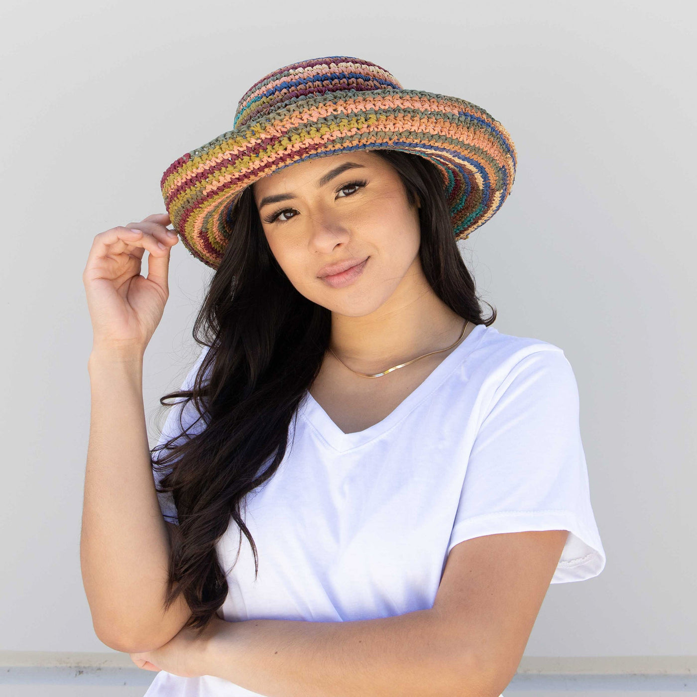 CROCHET - Women's Crocheted Raffia Kettle Brim Hat