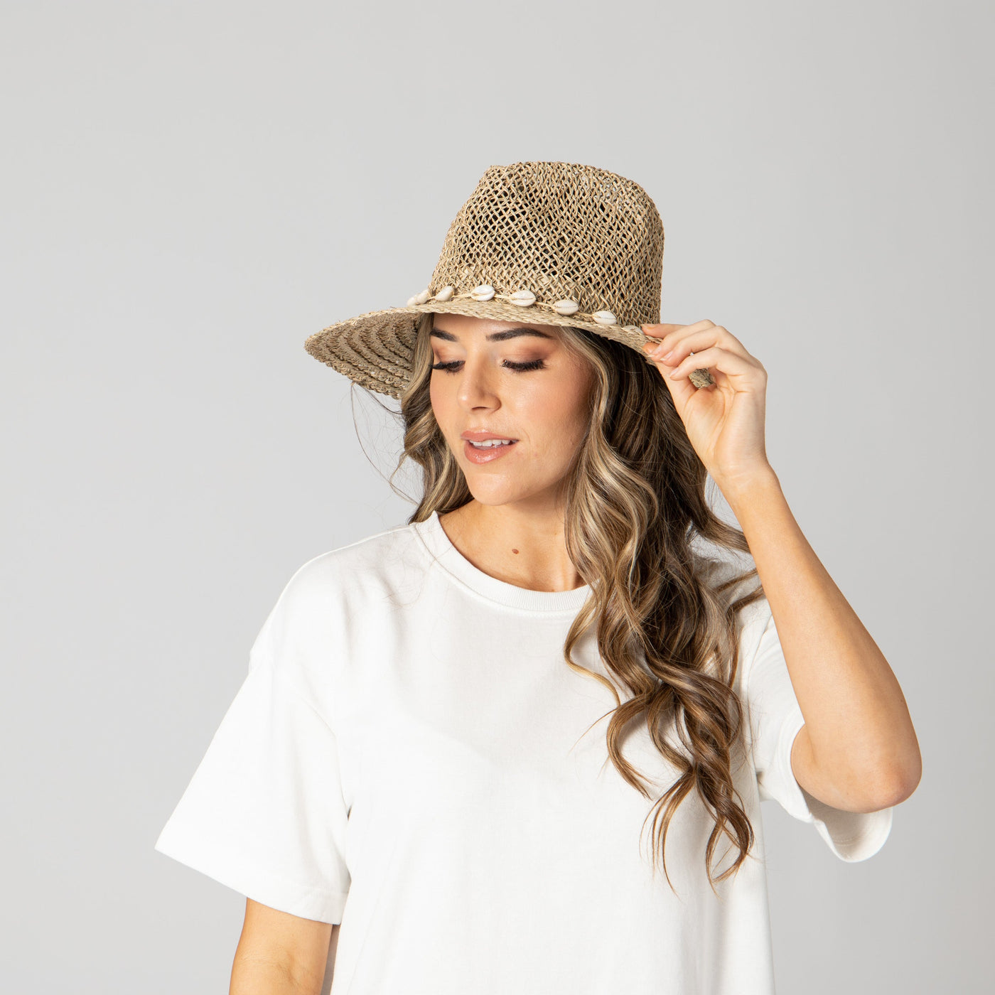 FEDORA - Women's Seagrass Fedora With Gold Plated Shell Band