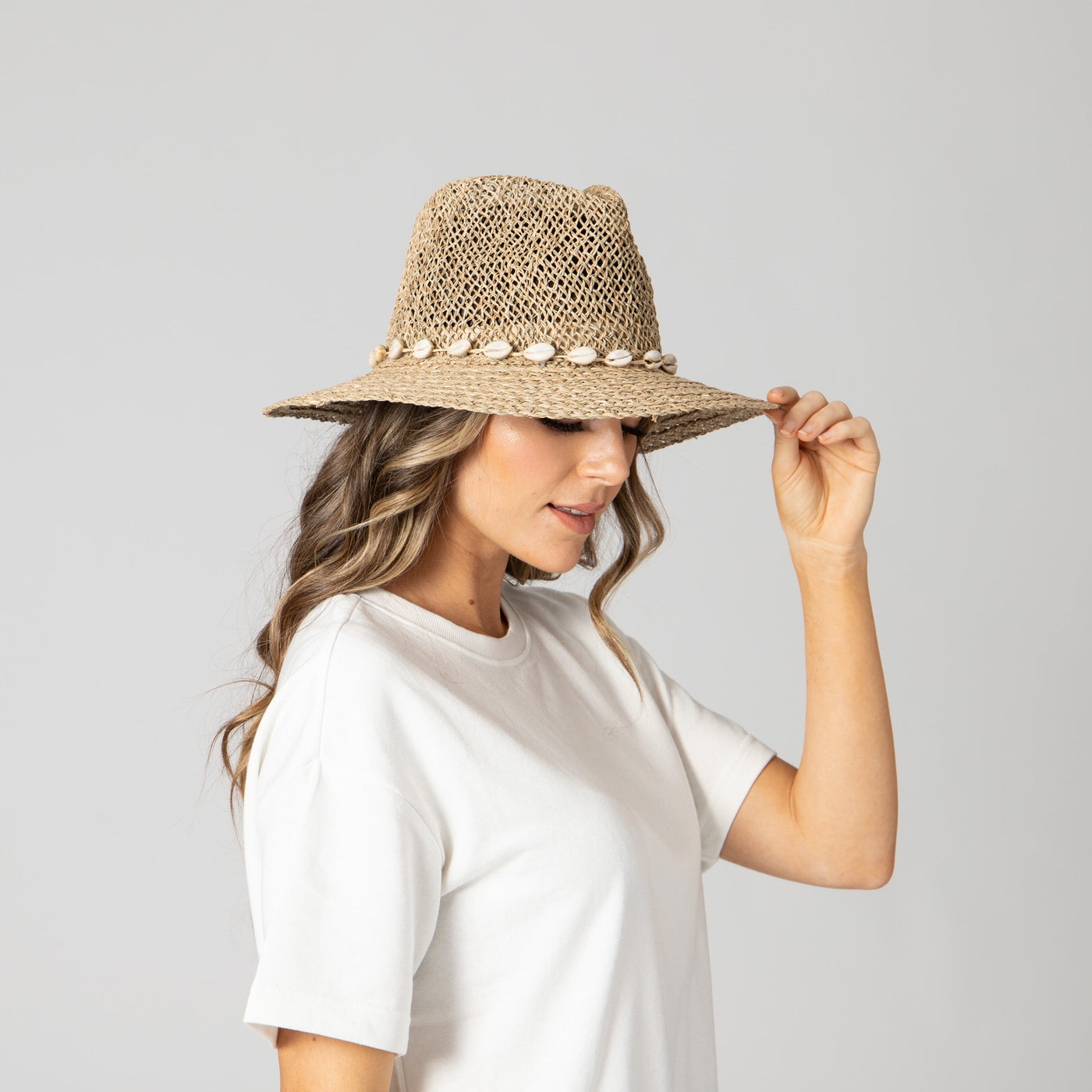 FEDORA - Women's Seagrass Fedora With Gold Plated Shell Band