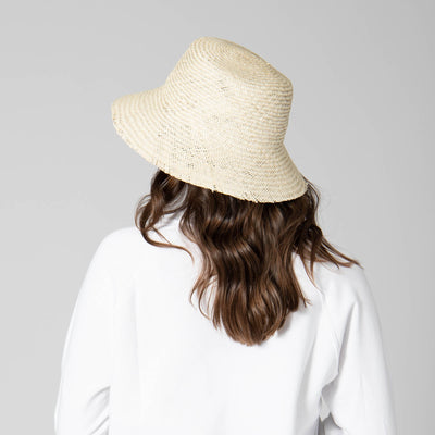 SUN BRIM - Naturalist - Palm Straw Bucket With Raw Edge