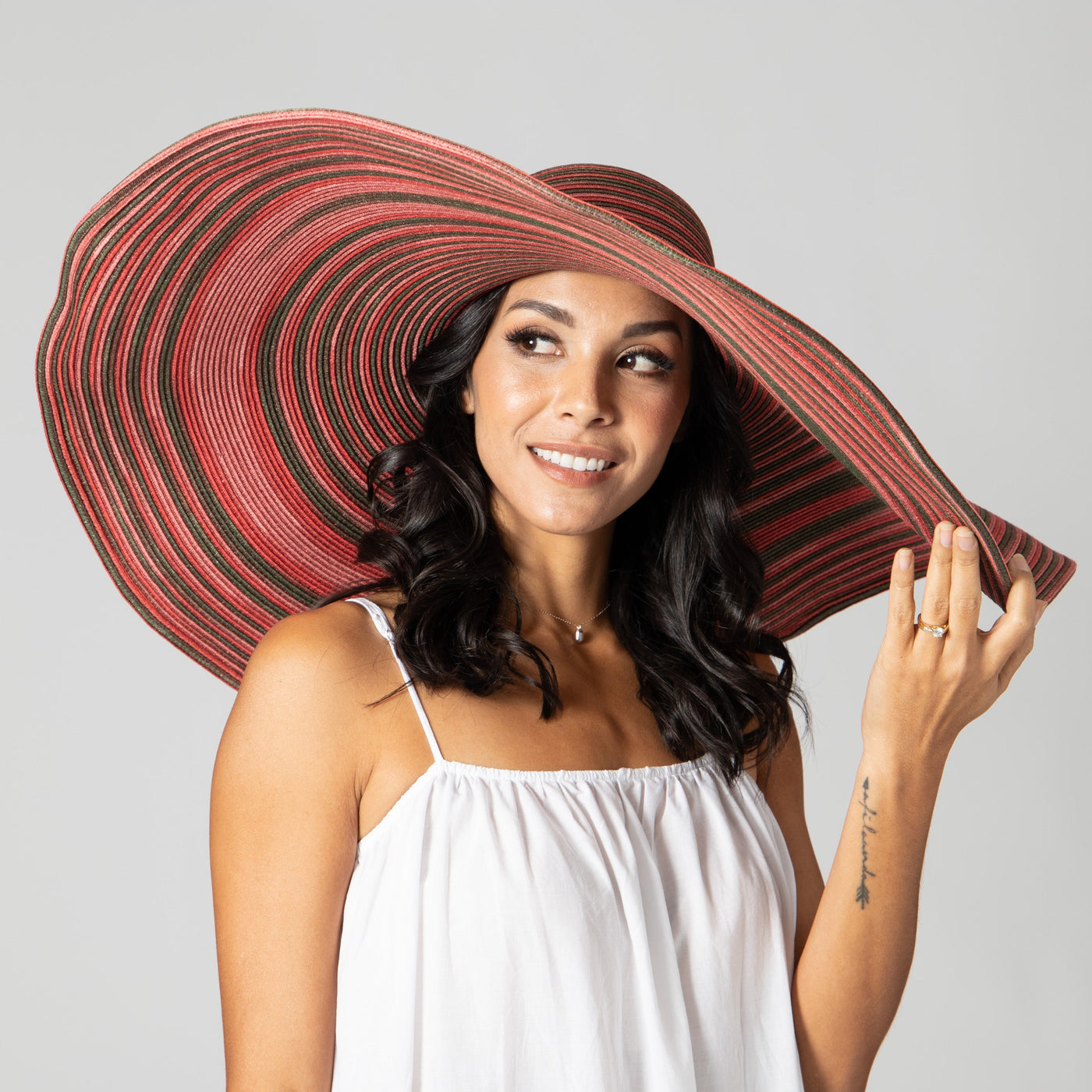 The Look At Me Floppy – San Diego Hat Company