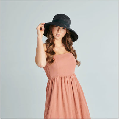 Women's Contrasting Edged Sun Brim Hat With Back Bow